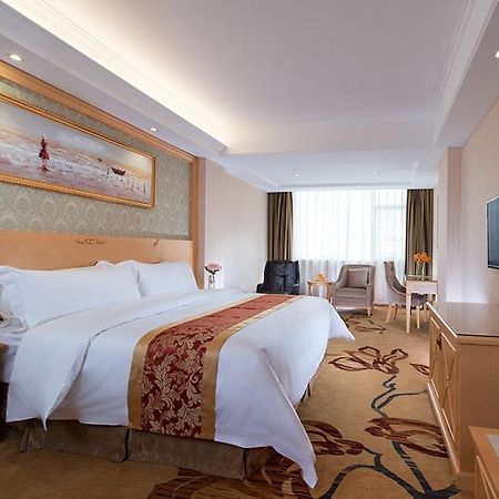 Vienna Hotel Shenzhen Fuyong Village Fenghuangwei Екстер'єр фото